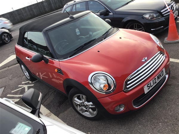 Mini Convertible 1.6 One 2dr - 15IN ALLOYS - PARKING SENSORS