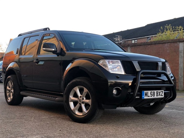 Nissan Pathfinder 2.5 TD Mammoth Sports Adventure 5dr Auto