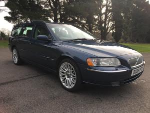 Volvo V70 T5 SE  Manual 6spd 260bhp. in Bexhill-On-Sea |