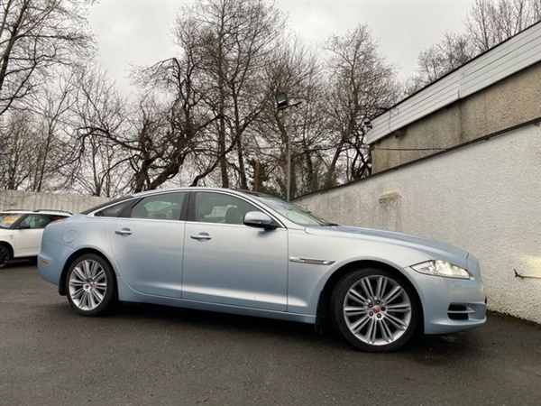 Jaguar XJ Series 3.0 D V6 PORTFOLIO 4d 275 BHP Auto