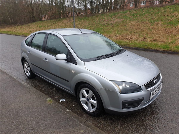 Ford Focus 1.6 Zetec 5dr [Climate Pack]