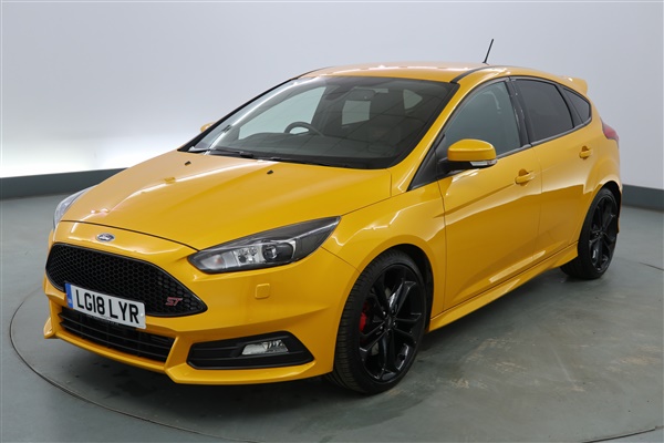 Ford Focus 2.0T EcoBoost ST-3 (s/s) 5dr - ELECTRIC SEAT -