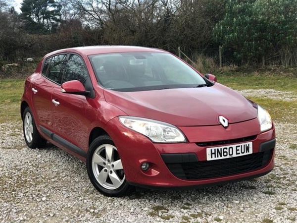 Renault Megane 1.5 DYNAMIQUE TOMTOM DCI 5d 106 BHP