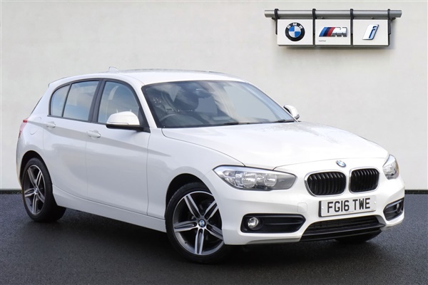 BMW 1 Series 116d Sport 5dr [Nav]