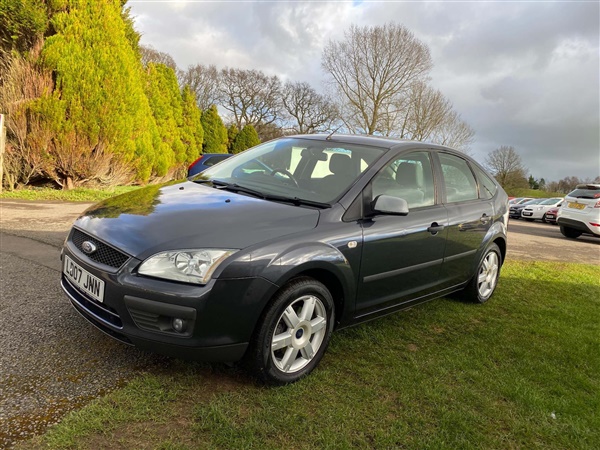 Ford Focus 1.8 Sport 5dr