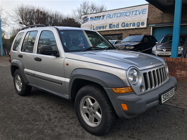Jeep Cherokee 2.8 CRD Sport 5dr