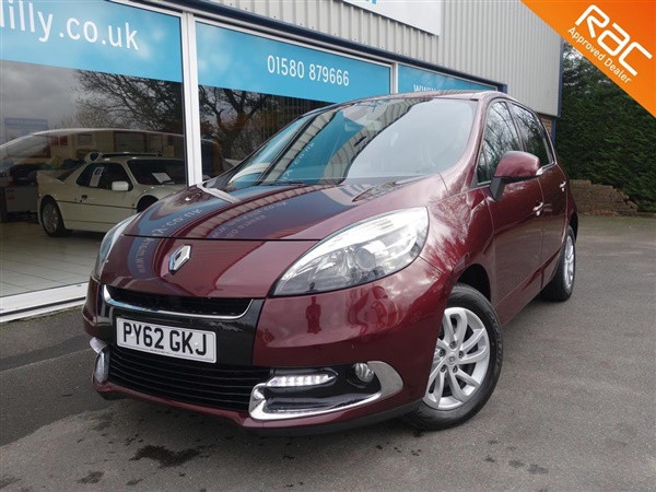 Renault Scenic 1.5 dCi Dynamique TomTom Energy 5dr £20 ROAD