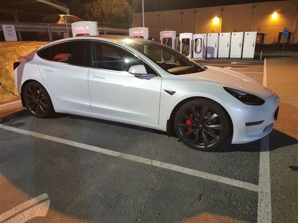 Tesla Model S Performance AWD 4dr [Performance Upgrade] Auto