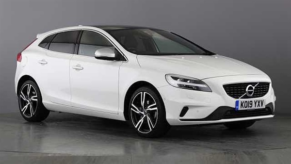 Volvo V40 (Volvo On Call, Panoramic Roof, Rear Parking