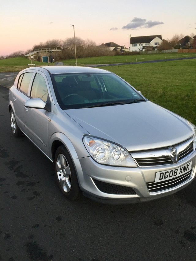  ASTRA BREEZE i VERY LOW MILEAGE IN EX CONDITION
