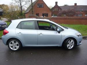 Toyota Auris  in Camberley | Friday-Ad