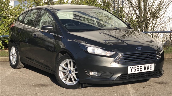 Ford Focus 1.0 EcoBoost 125 Zetec Navigation 5dr