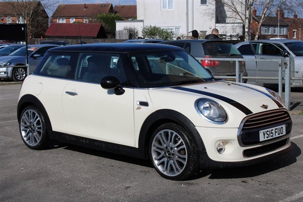 Mini Hatch 1.5 Cooper D [CHILI PACK][18-inch]