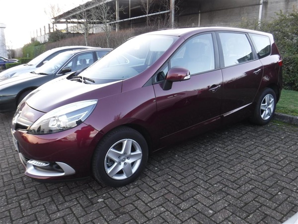 Renault Grand Scenic 1.2 TCE EXPRESSION 7 SEATS.LHD (Left