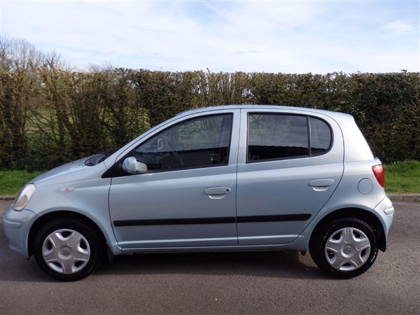 Toyota Yaris BLUE VVT-I 5-Door