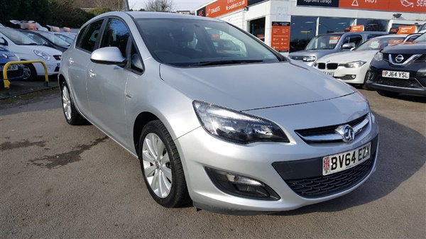 Vauxhall Astra VVT Design