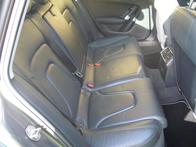 Audi A4 B8 Avant Full Black Leather Seats Front and Back