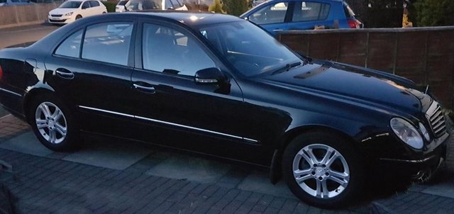  MERCEDES E220 DIESEL AUTO 2 PREVIOUS OWNERS S/HISTORY