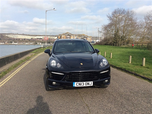 Porsche Cayenne 5dr S Auto