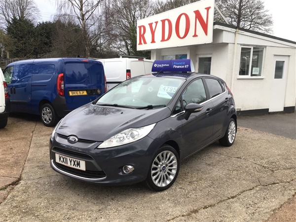 Ford Fiesta 1.6 TDCi [95] Titanium 5dr