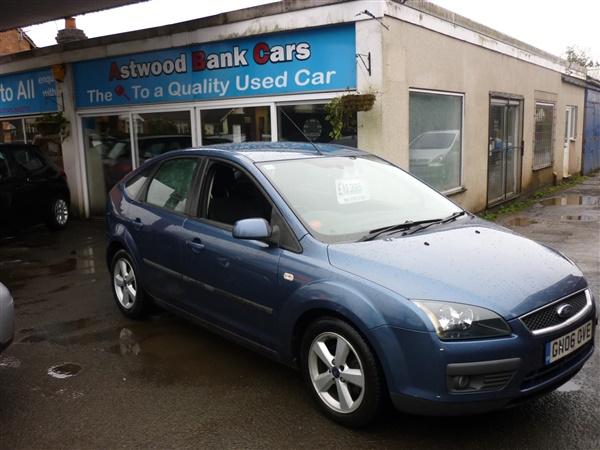 Ford Focus 1.6 Zetec 5dr [Climate Pack] ONLY  MILES