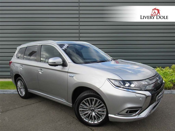 Mitsubishi Outlander 2.4h TwinMotor 13.8kWh 4hs CVT 4WD