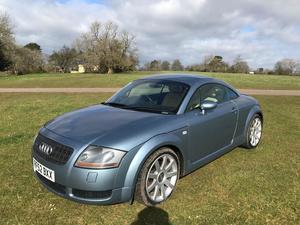 Audi TT  in Stroud | Friday-Ad