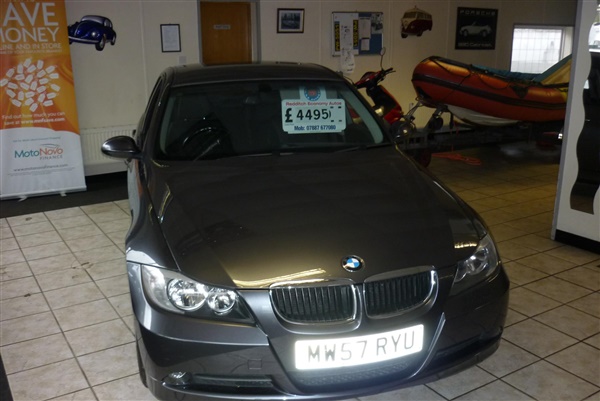 BMW 3 Series 320i SE 4dr Auto ONLY  MILES