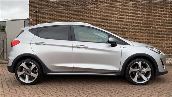Ford Fiesta Fiesta 1.0T EcoBoost Active X DR 6SP