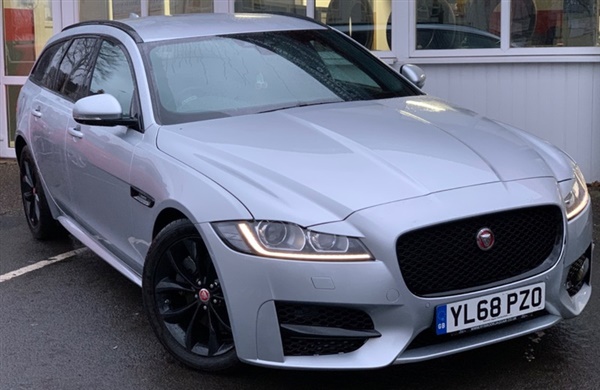 Jaguar XF D R-SPORT AWD Auto