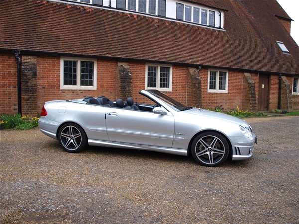 Mercedes-Benz CLK CLK63 AMG 6.2 7G-Tronic Cabriolet 2dr