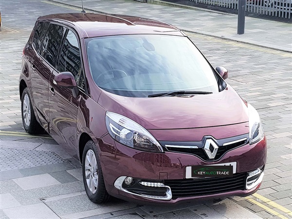 Renault Grand Scenic 1.5 dCi ENERGY Dynamique TomTom Bose+