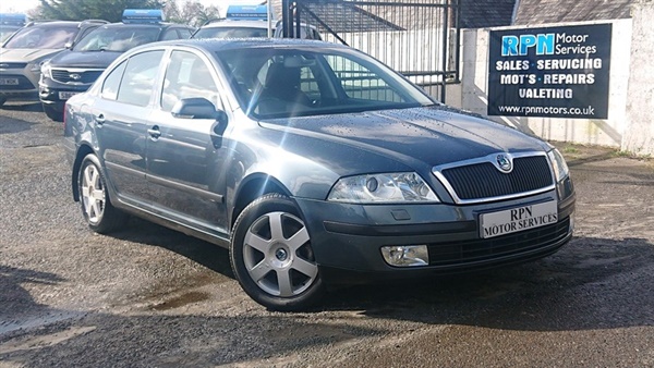 Skoda Octavia 2.0 FSI ELEGANCE