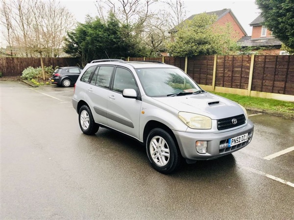 Toyota RAV 4 2.0 GX D-4D 5d 114 BHP