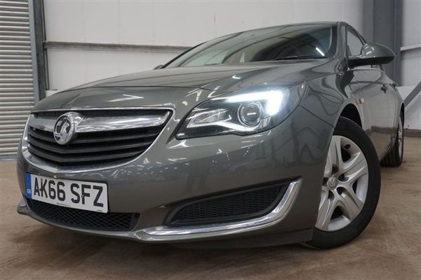 Vauxhall Insignia 1.6 DESIGN NAV CDTI ECOFLEX S/S 5d-1