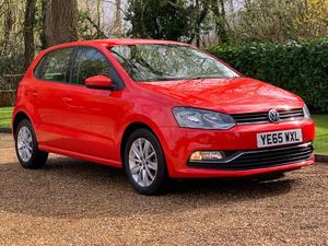 Volkswagen Polo  in Lightwater | Friday-Ad