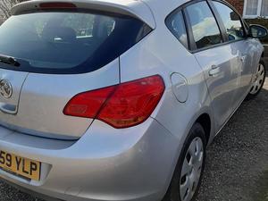 Vauxhall Astra Exclusiv  in Worthing | Friday-Ad