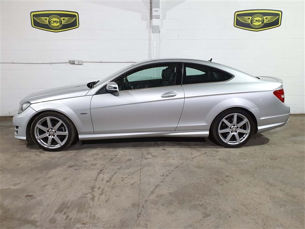 Mercedes-Benz C Class 2.1 C220 CDI BlueEFFICIENCY AMG Sport