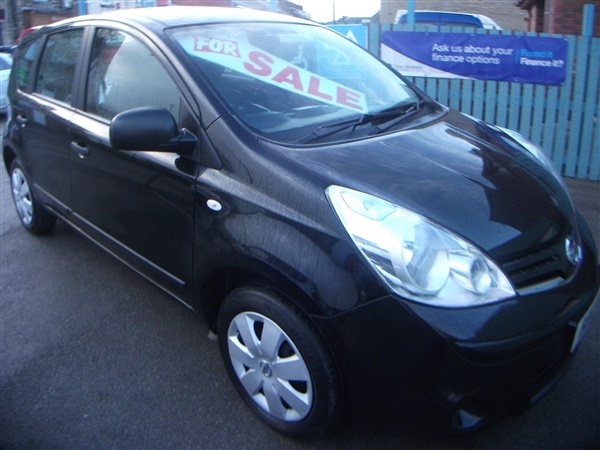 Nissan Note 1.4 Visia 5dr 7 SERVICE STAMPS MOT MARCH 