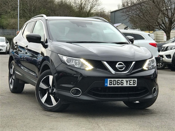 Nissan Qashqai 1.5 dCi N-Connecta SUV 5dr Diesel Manual (99