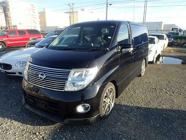 Nissan Elgrand ARRIVD WILL UPDATE SOON NEW PICTURES