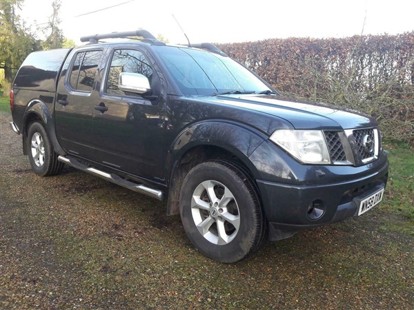 Nissan Navara Double Cab Pick Up Outlaw 2.5dCi WD Auto