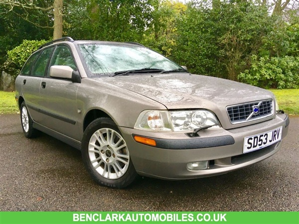 Volvo V S 5d 121 BHP ONLY 2 OWNERS/ ONLY  MILES