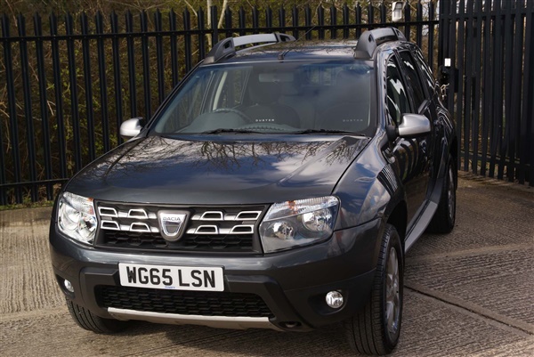 Dacia Duster 1.5 dCi Laureate 4WD (s/s) 5dr