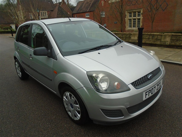 Ford Fiesta 1.6 Style 5dr Auto [Climate]