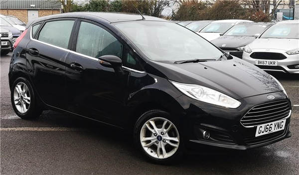 Ford Fiesta  Zetec Navigation 5dr