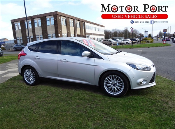 Ford Focus 1.0 SCTi EcoBoost Zetec Navigator Navigator 5dr