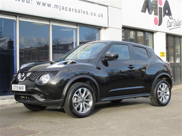 Nissan Juke 1.6 TEKNA BOSE XTRONIC 5DR AUTOMATIC HEATED