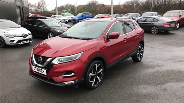 Nissan Qashqai 1.2 DiG-T Tekna [Glass Roof Pack]