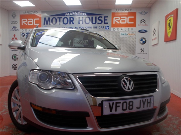 Volkswagen Passat TDI S (AUTOMATIC AND ONLY  MILES)